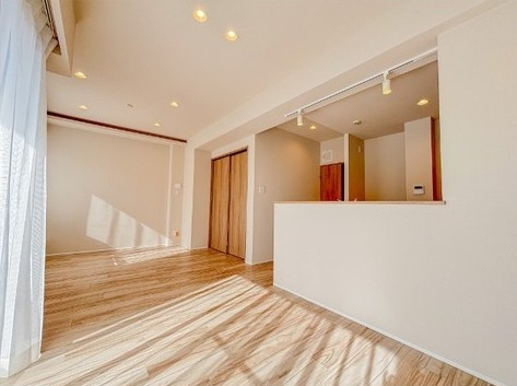 【居間・リビング】