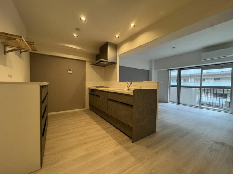 【居間・リビング】