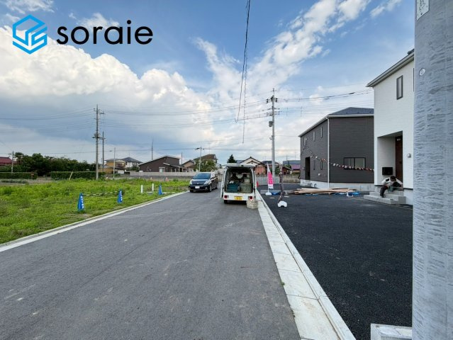 川越市菅間第3　新築戸建て　全3棟　クレイドルガーデンの前面道路含む現地写真|2026/6/19撮影