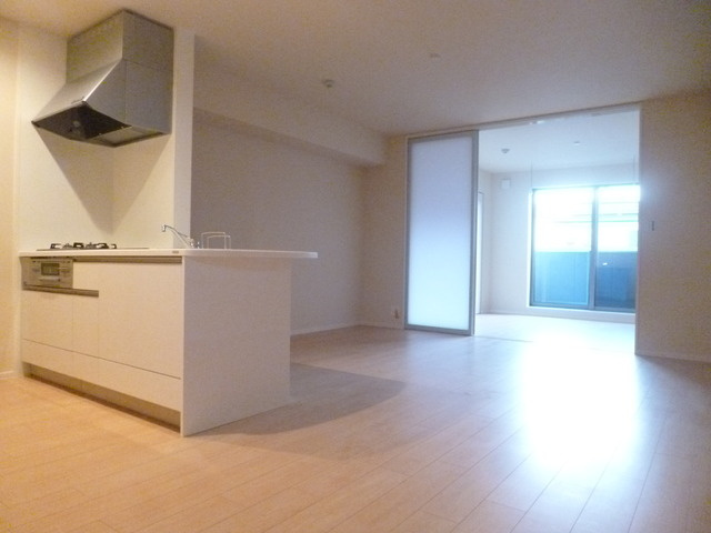 品川スクエアガーデンの居間・リビング|★LDK１３．９帖★