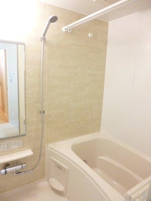 品川スクエアガーデンの浴室|★浴室追い焚き・乾燥機能★