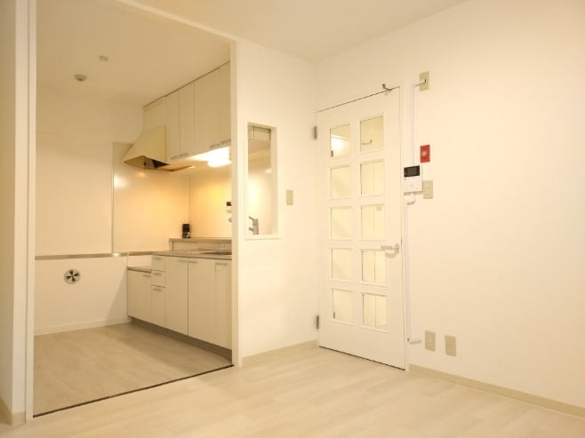 武庫川ニュースカイハイツの居間・リビング