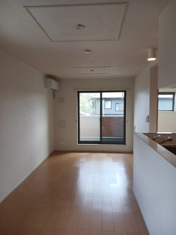 アヴェニューの居間・リビング|こちらのリビングで趣味の時間をお楽しみください