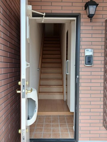 アヴェニューの玄関|明るい玄関です