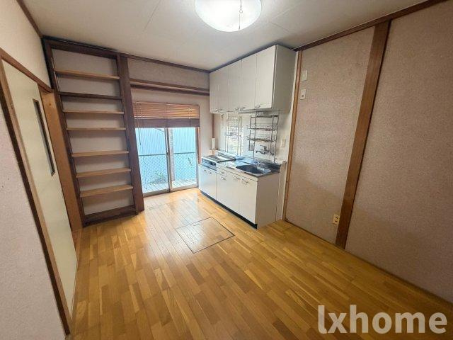 茨木市豊川4丁目貸家の居間・リビング