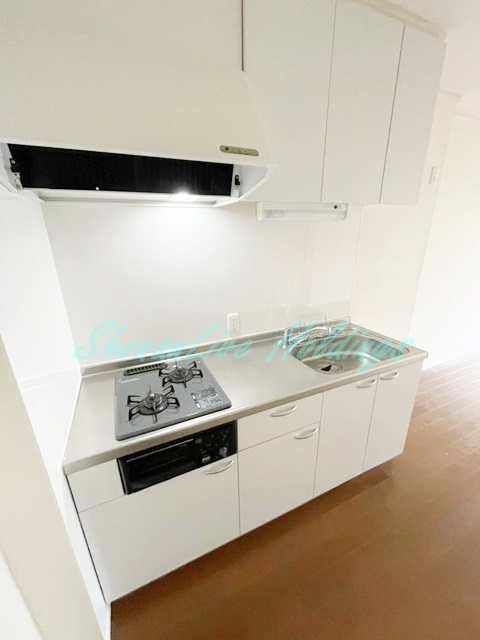 茅ヶ崎市東海岸北４丁目のテラスのキッチン|広々としたキッチンです♪