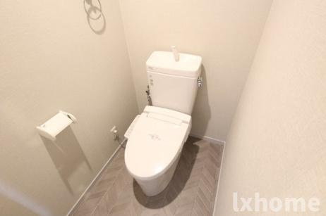 ルミエール万博公園のトイレ|落ち着いた色調のトイレです