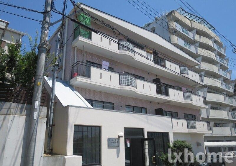 ルミエール万博公園の外観|建物外観を気になさる方へ、見た目の良い物件です