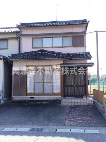 ６４０６８　岐阜市梅園町中古戸建て