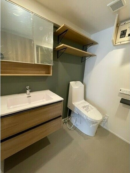 ラクメンビルの洗面所