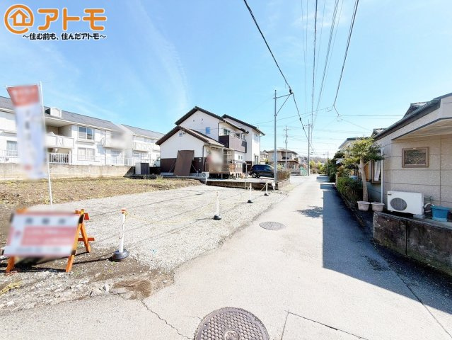 【前面道路含む現地写真】 | 富士宮市小泉2期　新築戸建て　全1棟
