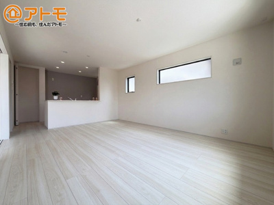 【居間・リビング】 | 富士宮市小泉2期　新築戸建て　全1棟