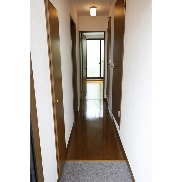 プレジールRのエントランス