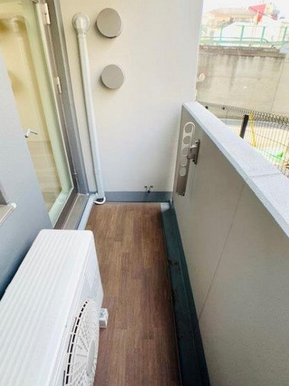 【バルコニー】