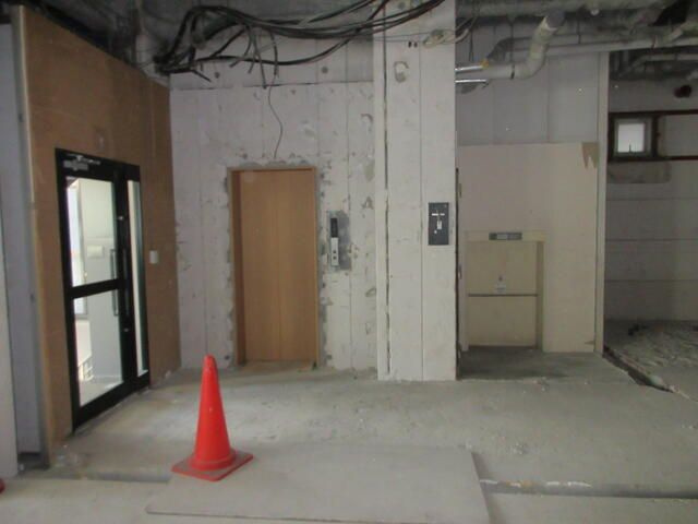 神漁八重咲ビルの内装