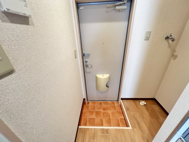 ピアコート栗真の玄関