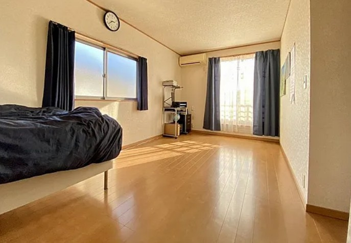 【中古】川越市的場中古住宅の洋室|2F 10帖洋室です☆