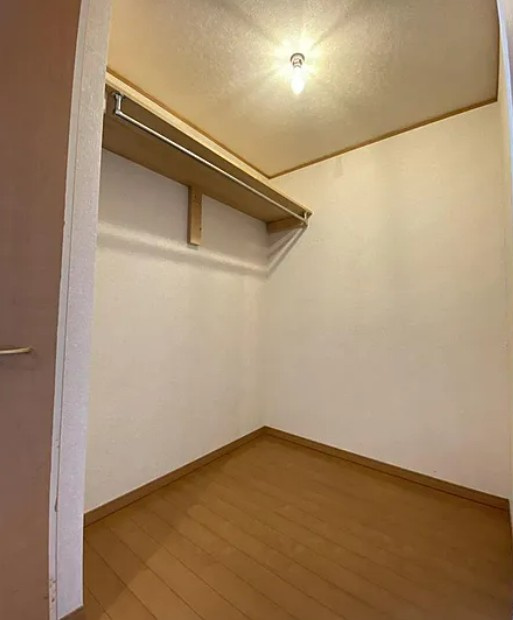 【中古】川越市的場中古住宅の収納|大容量のウォークインクローゼットあり！