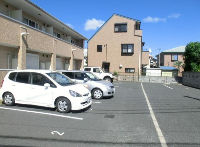 コンコルドの駐車場