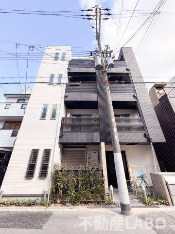 ウェルスクエア山坂の外観