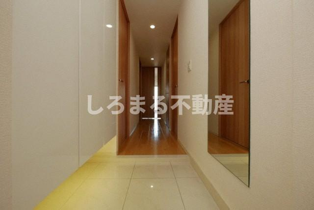 CITY SPIRE難波グレイスの玄関