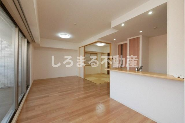 CITY SPIRE難波グレイスの居間・リビング