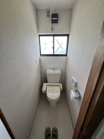 長田町戸建てのトイレ