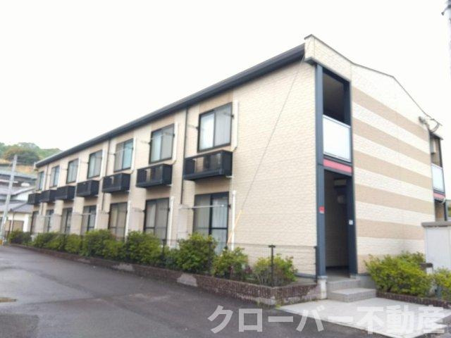 レオパレスルイーズ坂出の外観