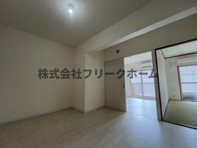 小金井市中町２丁目の賃貸マンションの居間・リビング