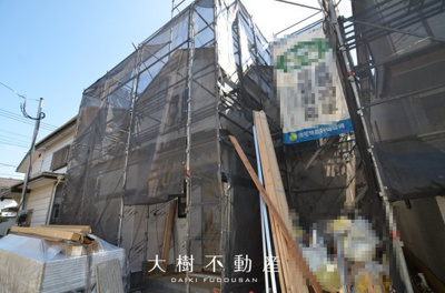 【外観】 | 座間市栗原中央１丁目　新築戸建て　全２棟【仲介手数料無料】 | ※令和8年3月上旬に撮影