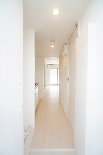 リブリ・YKBA北戸田の玄関