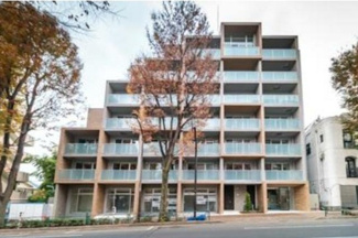 【外観】 | 鉄筋コンクリート造のがっちりとした建物。