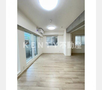 【居間・リビング】 | ＯＲＳＵＳ戸越銀座 | こちらのリビングで趣味の時間をお楽しみください