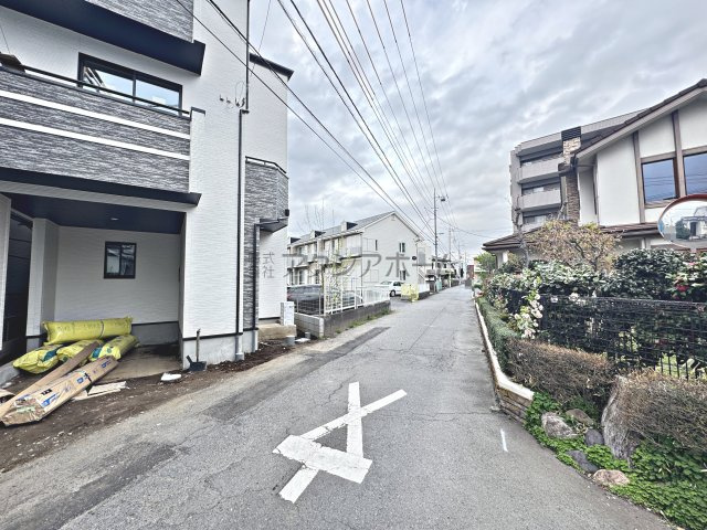 所沢市南住吉・全4棟　新築一戸建　B号棟　の前面道路含む現地写真|現地写真（2026年4月7日撮影）
