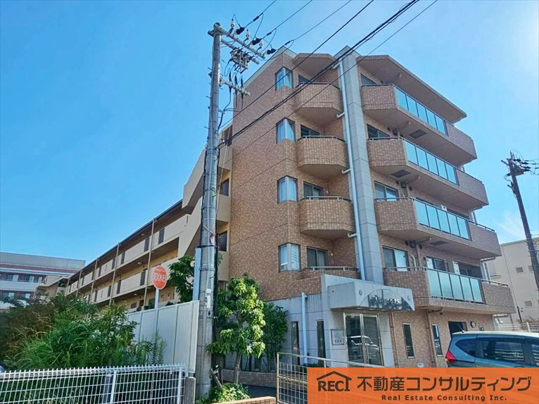 ルイシャトレ香櫨園の外観