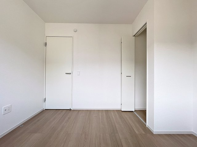新築戸建・新築建売　郡山市片平町1期　小山田小・第六中の洋室|シンプルなので様々なテイストのインテリアも合いそうですね！