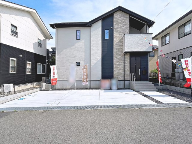 新築戸建・新築建売　郡山市片平町1期　小山田小・第六中の外観|【長期優良認定住宅！】閑静な住宅街！前面道路6ｍでゆとりがあり駐車もしやすいです！