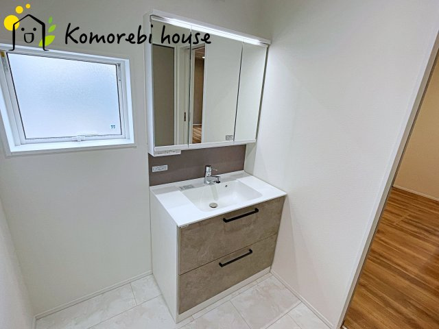 さいたま市大宮大和田町　新築一戸建て　グリーンガーデン　Bの独立洗面台|26.3.21　撮影済み