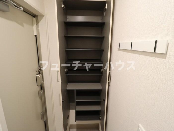 ピエドリオの玄関