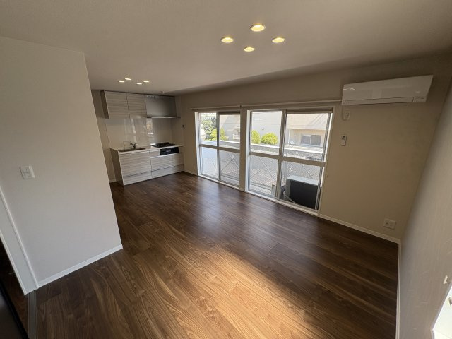 コートハウス星陵ＡＢの居間・リビング