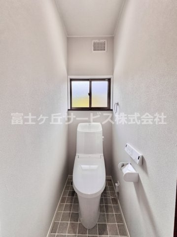 【トイレ】 | 豊橋市多米東町3丁目 中古戸建て | トイレです