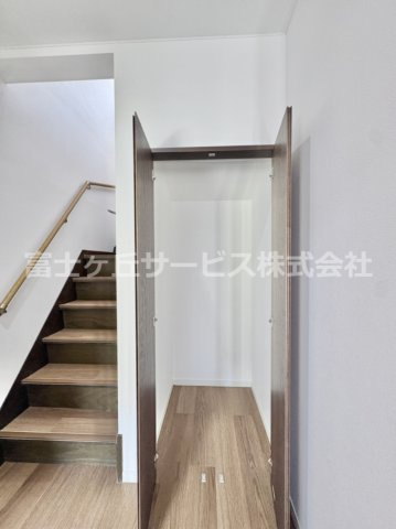【収納】 | 豊橋市多米東町3丁目 中古戸建て | 大きなスペースがあり、収納には困りません