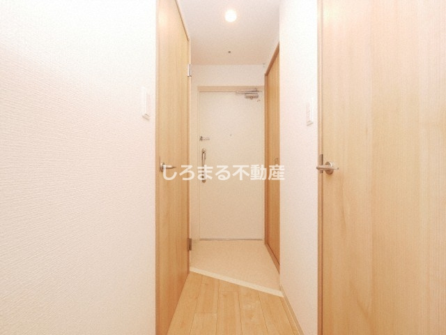 フォーリアライズ南堀江ヴィータの玄関