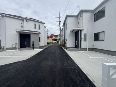 【前面道路含む現地写真】 | 那覇市三原（全6棟）ラストD号棟 | ※協定道路4m♪