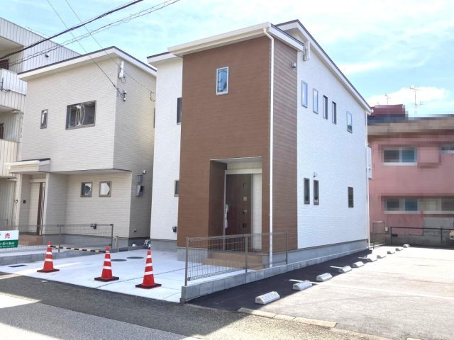 高知市旭天神町A　未入居戸建ての外観|おしゃれな外観です