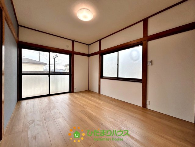 古河市東山田　中古一戸建ての寝室