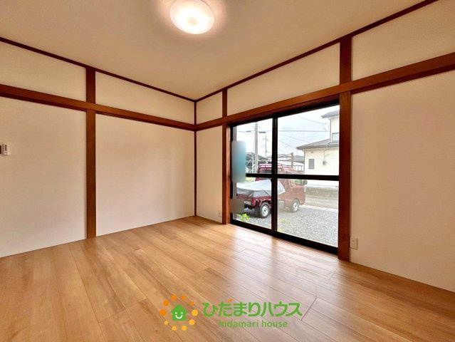 古河市東山田　中古一戸建ての洋室