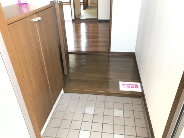 コーポ清和の玄関