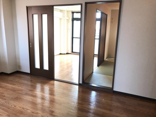 コーポ清和の居間・リビング