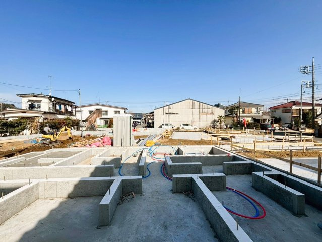 町田市小山町の前面道路含む現地写真|☆販売価格4480万円から購入可能
☆月々9万円台～夢のマイホーム♪広いリビング、大容量の収納やクロ